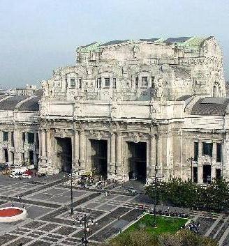 Immobile di 740 m² con più di 5 locali a Milano