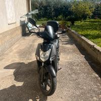 Kymco con 8335km