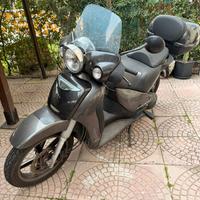 Scarabeo 250cc