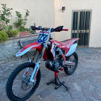 Honda crf 250 r 2016