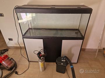 Acquario 200 litri