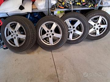 4gomme invernali+cerchi 185/65R15 nokian snowproof