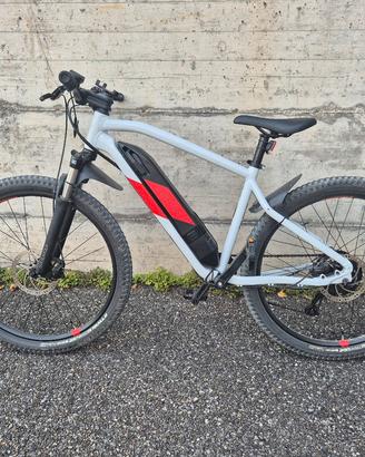 bicicletta elettrica Rockrider  ST100