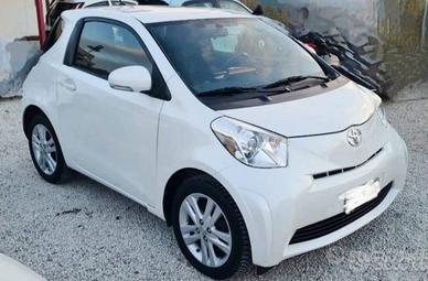 TOYOTA iQ 1.0
