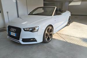 Stupenda Audi A5 Cabrio TDI 