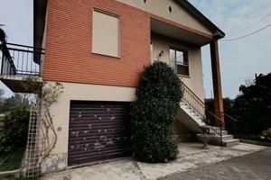 Villa di 180 m² con 4 locali e box auto a Lungavil