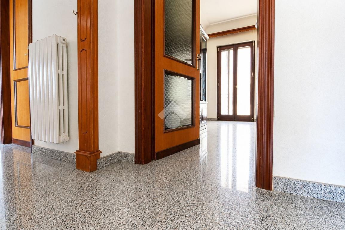 4 LOCALI A OSTUNI - Vista 6