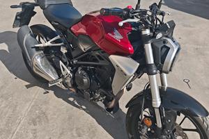 Moto Honda CB300R ABS