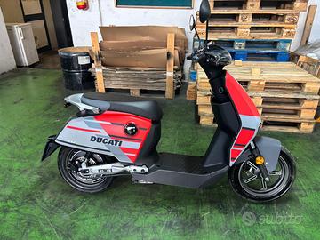 Super soco cux ducati 2023