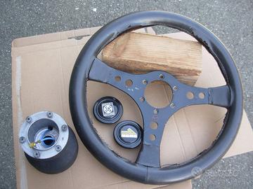 Volante Momo Raid x Mini classica