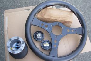 Volante Momo Raid x Mini classica