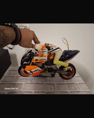 Honda rc211v radiocomandata