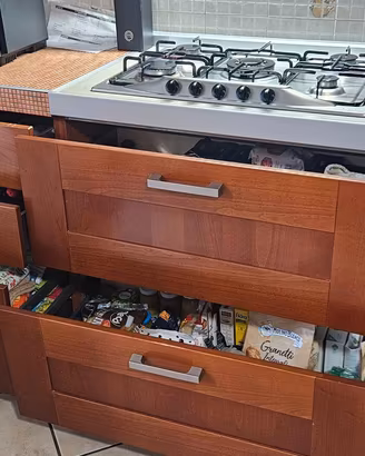 Cucina in legno ciliegio 3,80