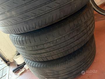 4 gomme con cerchioni