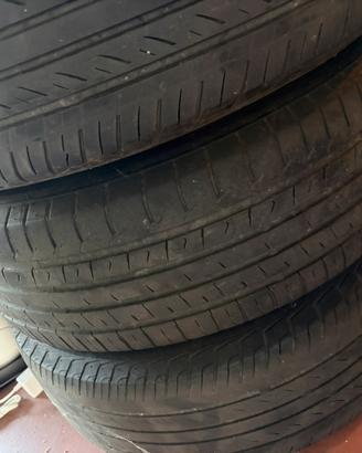4 gomme con cerchioni