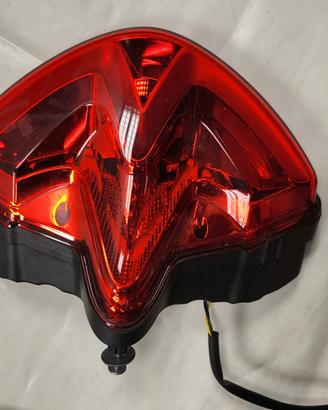 FANALE POSTERIORE ORIGINALE PER TRIUMPH SPEED TRIP