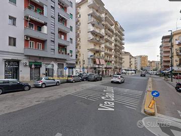 Locale commerciale fronte strada appena ristruttur