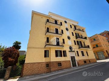 3 LOCALI A ANCONA