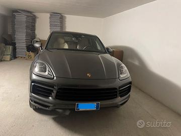 PORSCHE CAYENNE COUPE 3.0 V6 TETTO FARI LED