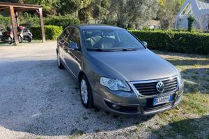 Volkswagen Passat 1.9 TDI/105CV Comfortline