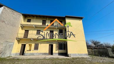 Cascina da ristrutturare