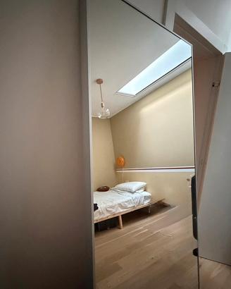 Specchio dell Ikea HOVET