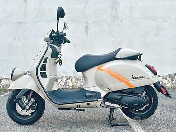 VESPA GTV 300 2023 EURO 5 SOLI 2.927 KM