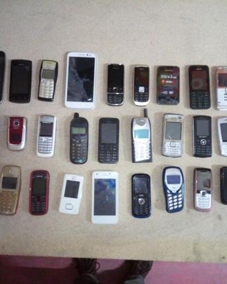 Stok vecchi telefonini