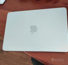 Apple MacBook Neo 13'' con chip A18 Pro