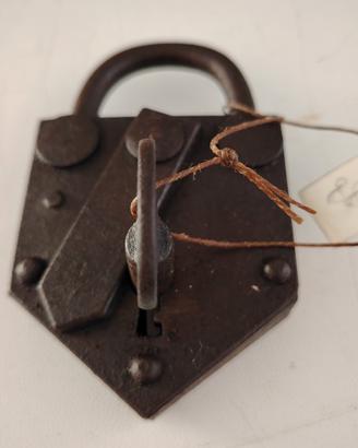 LUCCHETTO ANTICO 888