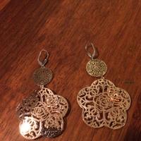 Orecchini pendenti color oro rosa