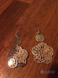 Orecchini pendenti color oro rosa