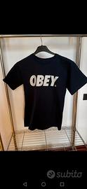 T-shirt Obey