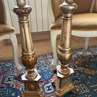 Antichi candelabri in legno