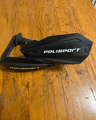Paramani chiusi polisport