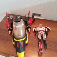 Starzinger Starcrow e Jan Coogo in discrete condiz