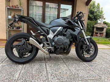 Honda cb1000r