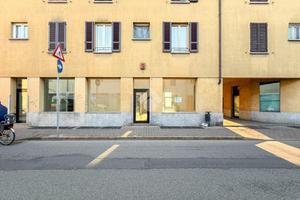 NEGOZIO A CASTIGLIONE D'ADDA