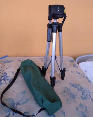 Treppiedi per macchina fotografica 
