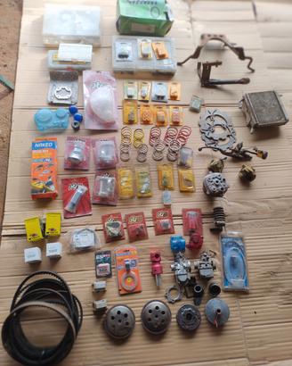 stock ricambi scooter nuovi 