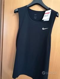 CANOTTA NIKE.... ( NUOVA) 