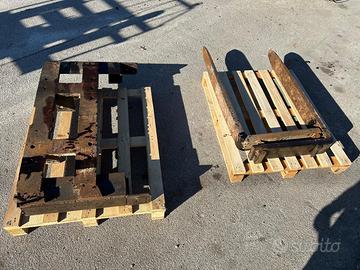 forche con castello per telescopico o pala gommata