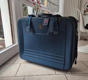 valigia blu marca Roncato