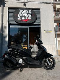 Beverly 350 sport touring