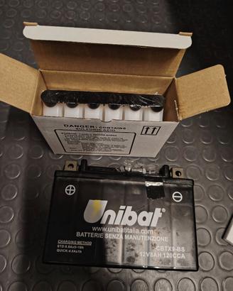 Batteria moto Unibat CBTX9-BS 12 V 8 Ah