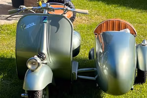 Vespa 125 faro basso VM2T  1954 con sidecar FMI