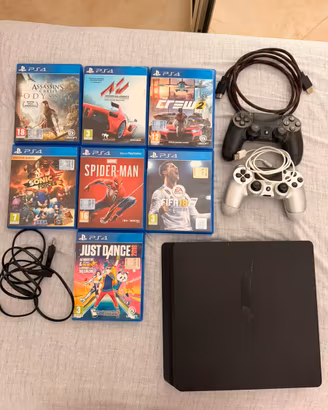 Ps4 slim + 2 controller + 7 giochi