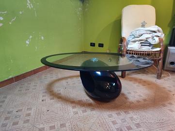 Tavolino basso in vetro