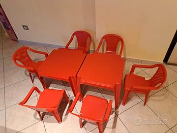 Set 2 tavolini e 6 sedie per bambini in plastica r