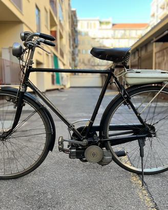 Bicicletta Bianchi con motore ausiliario Mosquito